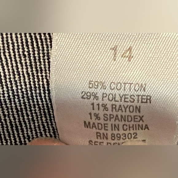 Women's Blue Jeans size 14 - Picture 3 of 6